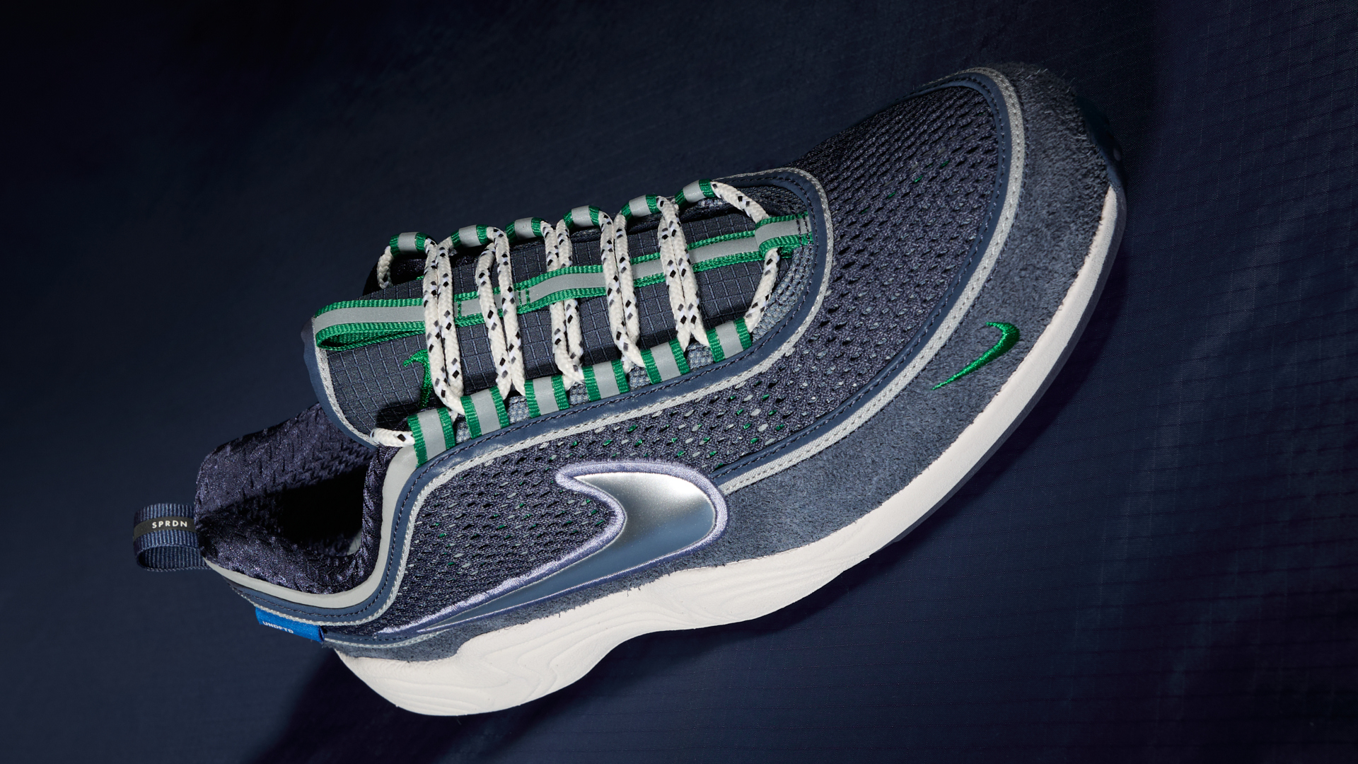 Undefeated x Nike Spiridon 'Thunder Blue' 816583-400 Rele