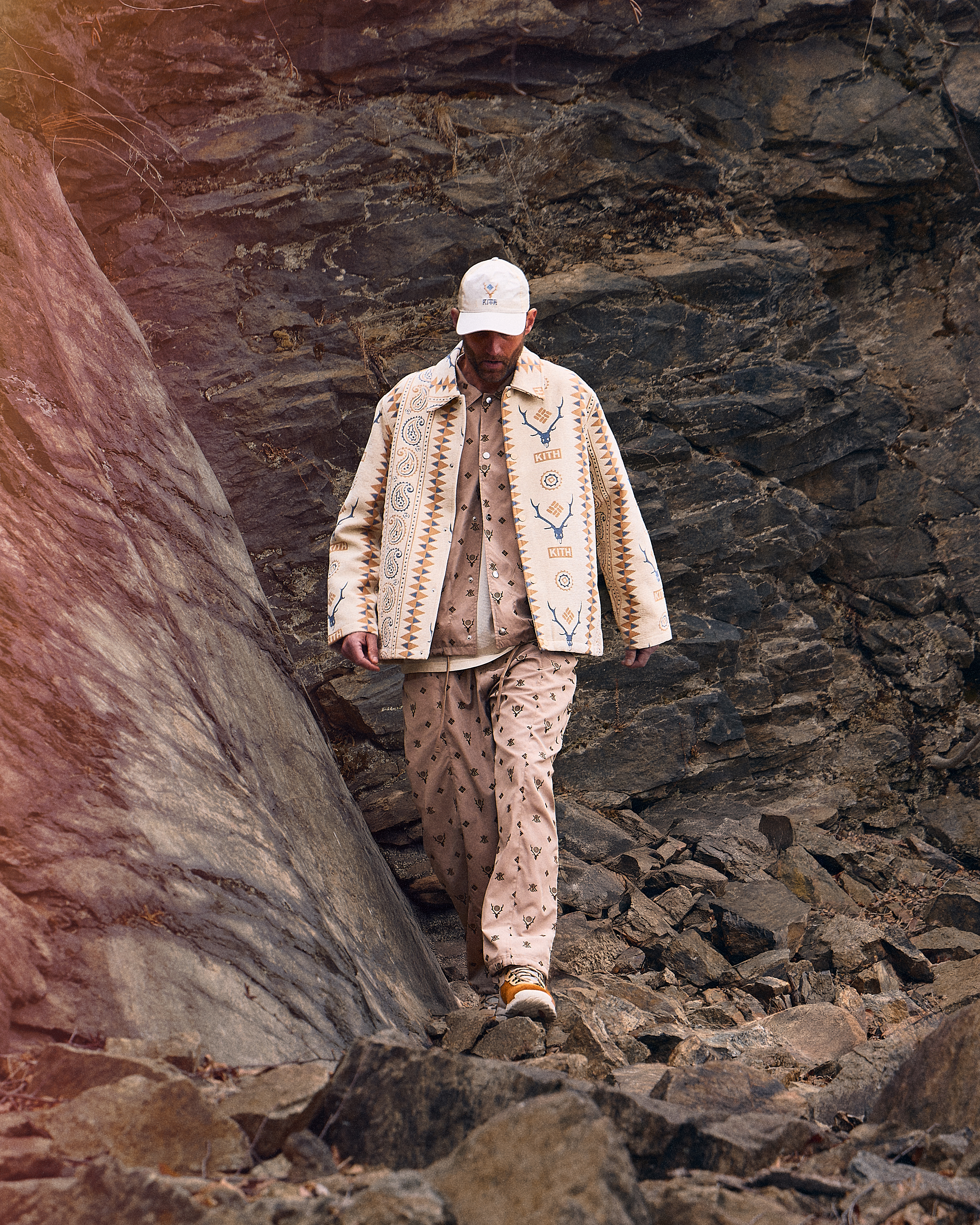 Kith & South2 West8 for Columbia プルオーバー Kith & South2 West8 for Columbia