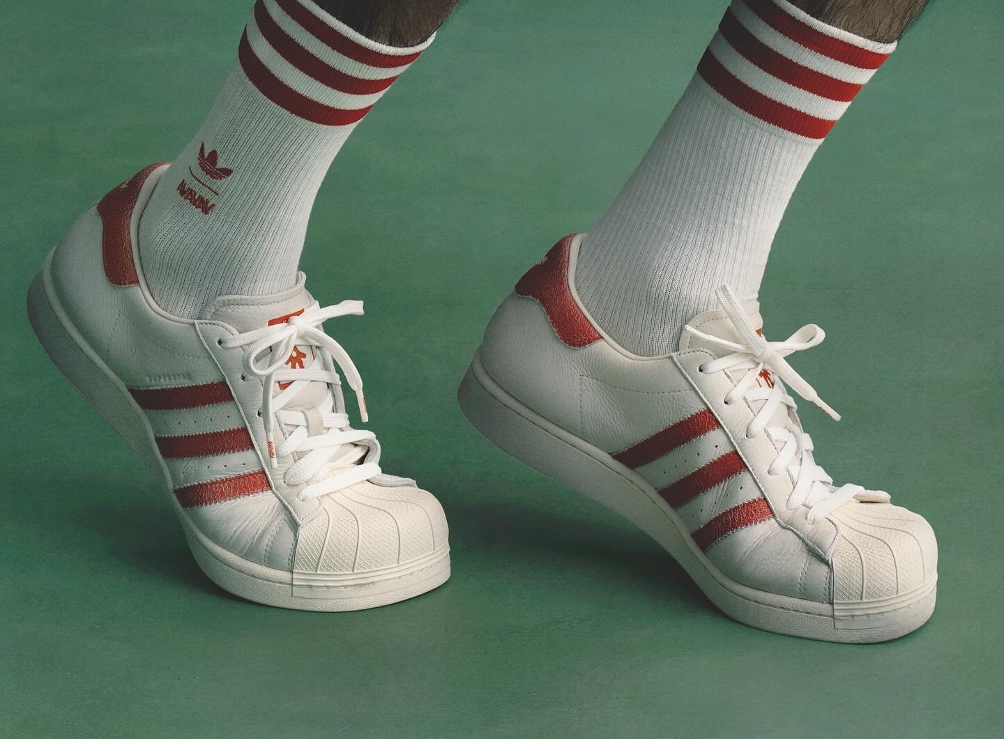 【Adidas】Avavav Moonrubber スニーカー White JI1495 Avavav × adidas Originals Moonrubber Megaride Off