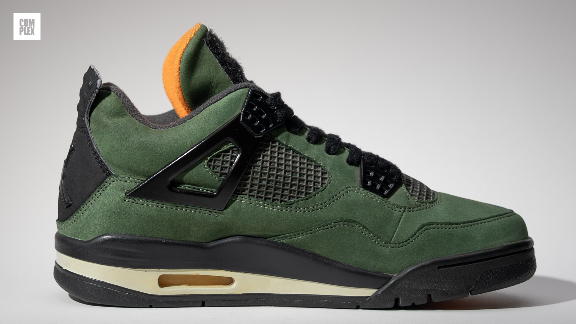 靴 NIKE Air Jordan 4 x UNDEFEATED 30cm Undefeated Air Jordan 4 2025 Release Date (Where To Buy)