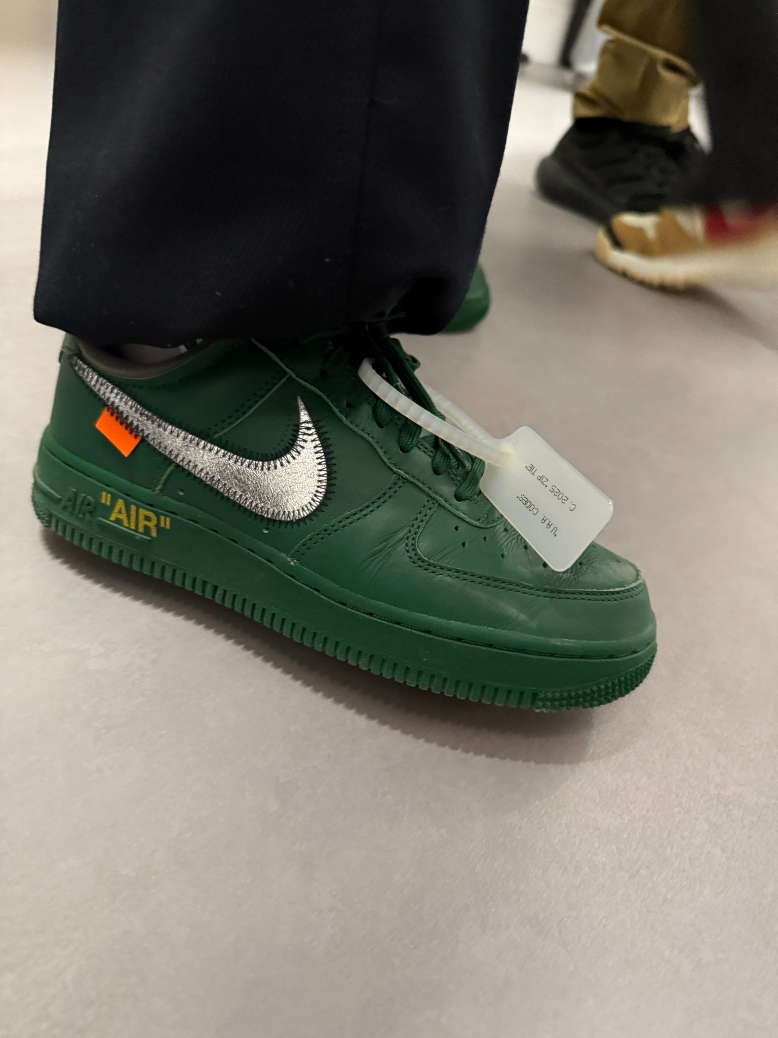 Virgil Abloh. Nike.希少 A New Virgil Abloh Archives x Nike Air Force 1 Low Spotted
