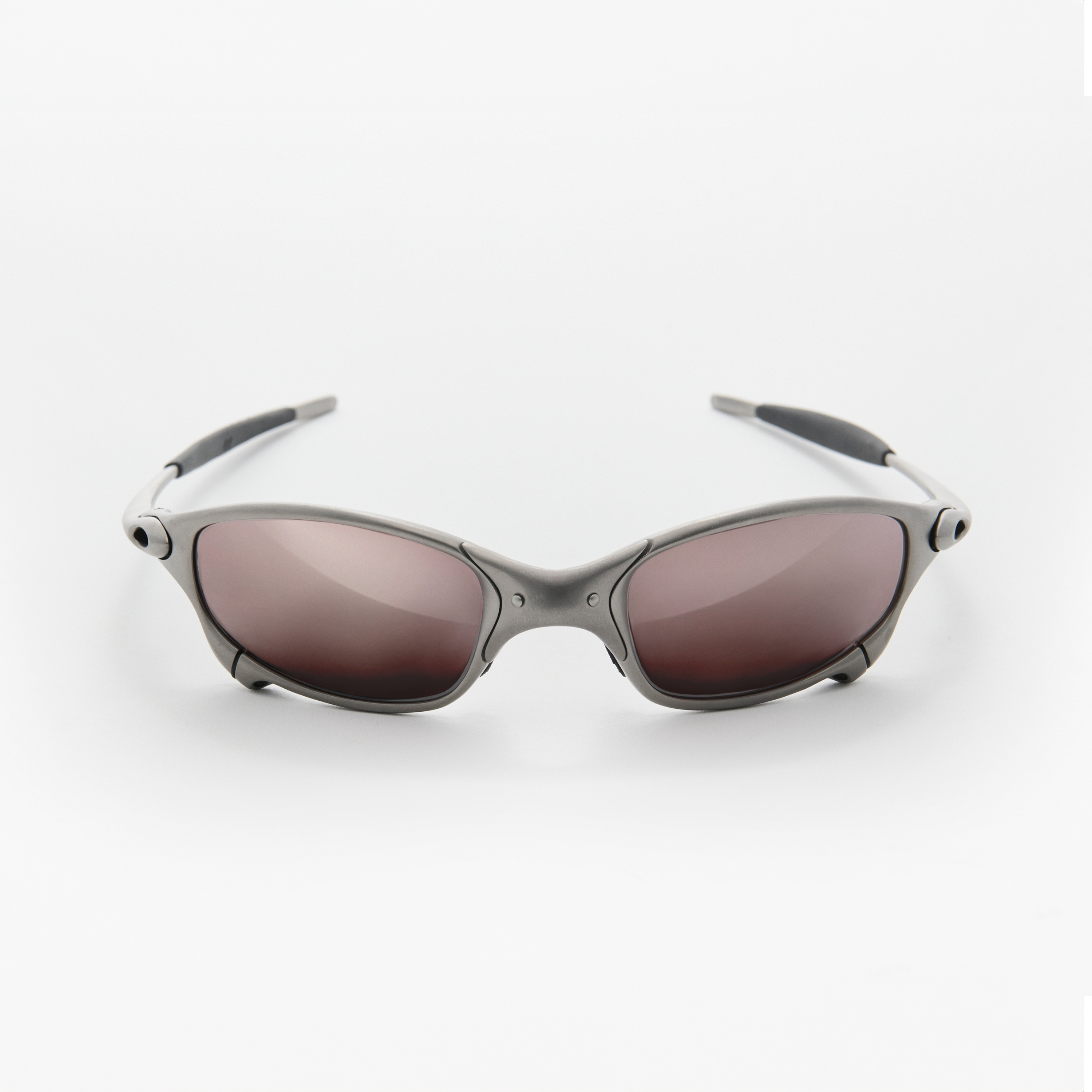 Travis Scott Unveils Limited Oakley X-Metal Juliet Drop