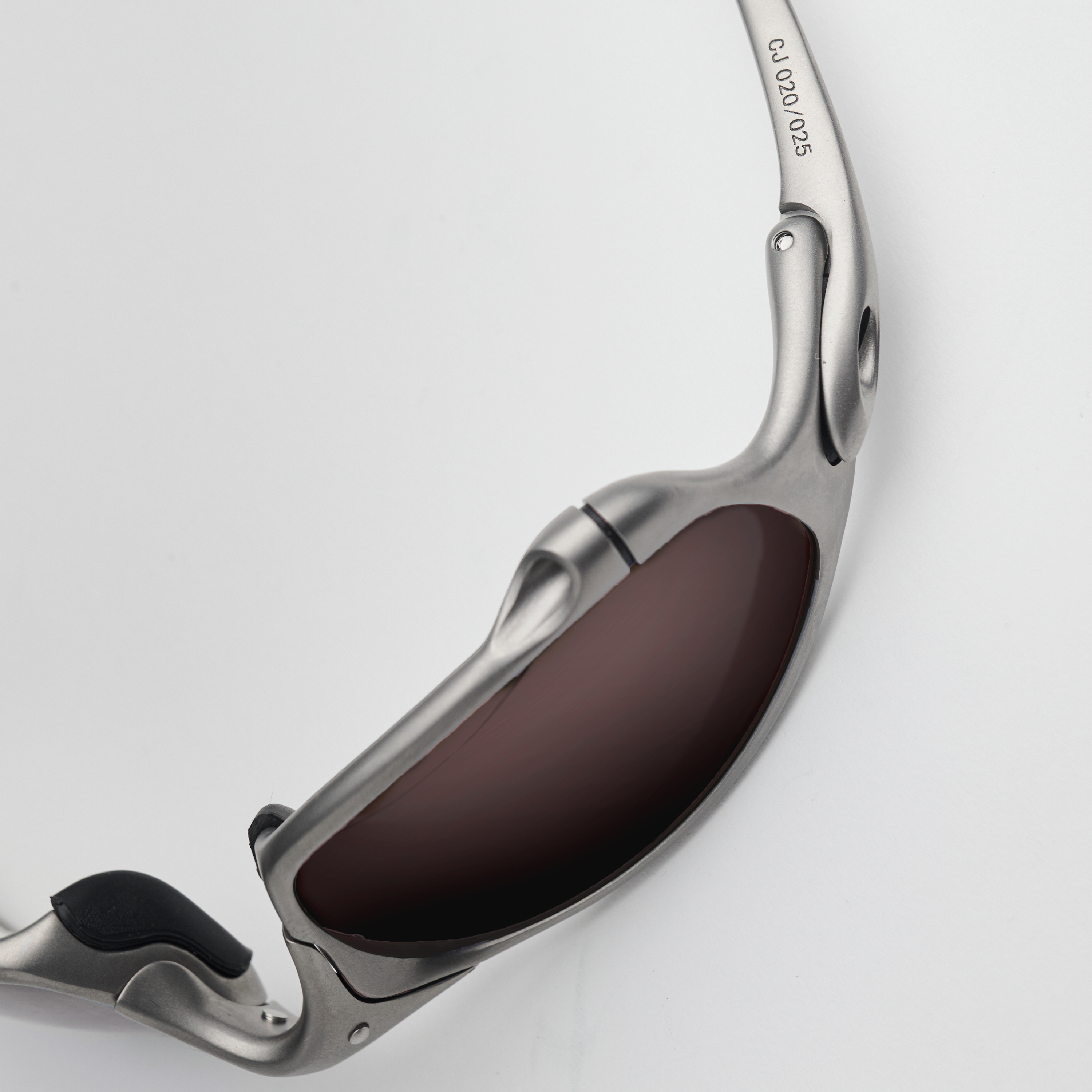 Travis Scott Unveils Limited Oakley X-Metal Juliet Drop