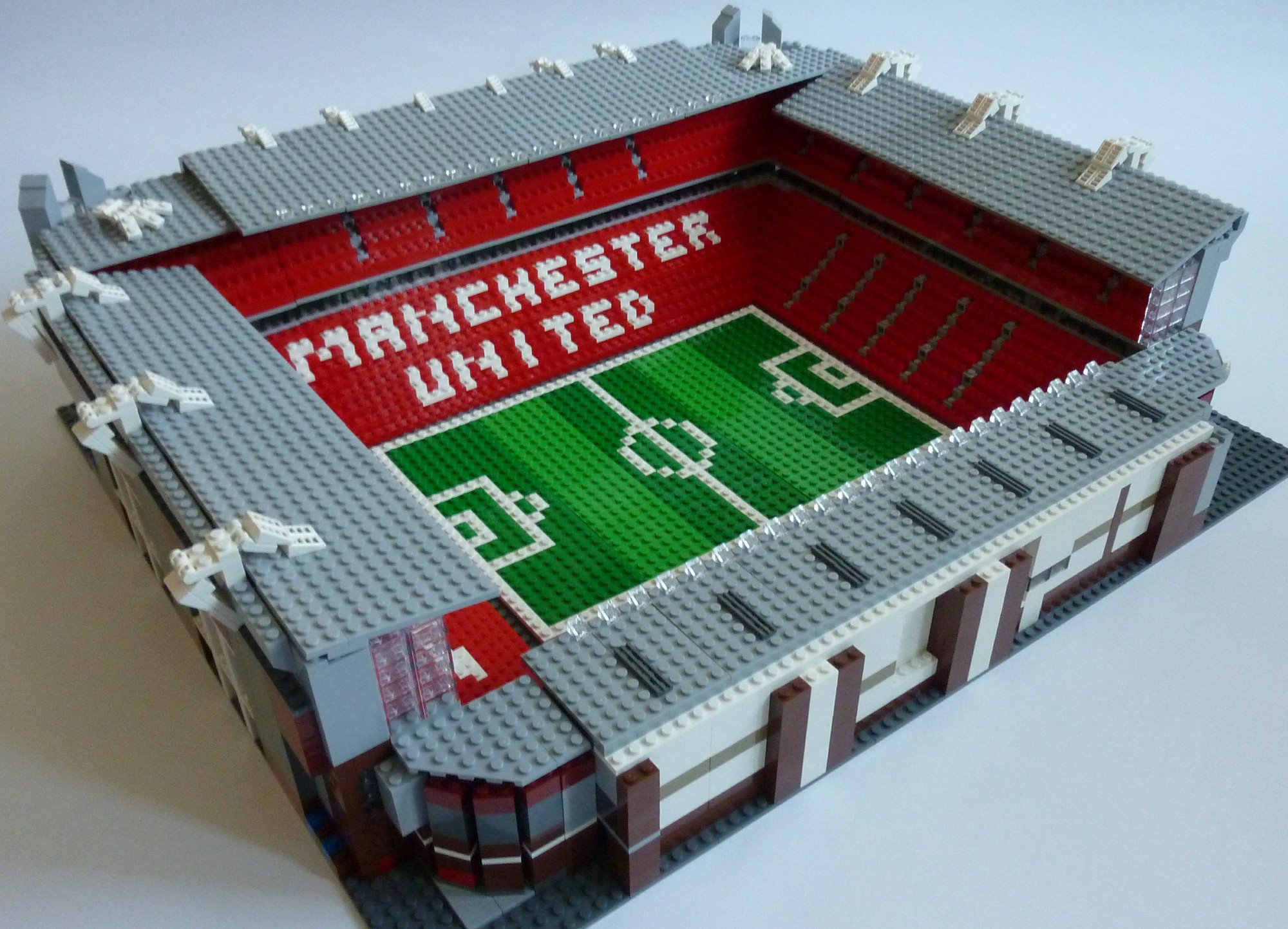 Here's How Old Trafford Would Look if It Was Made from 2,500 Lego Bricks | Complex