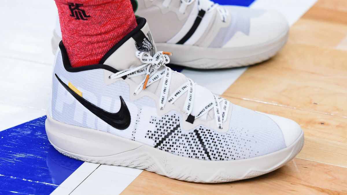 kyrie-irving-nike-zoom-budget-right