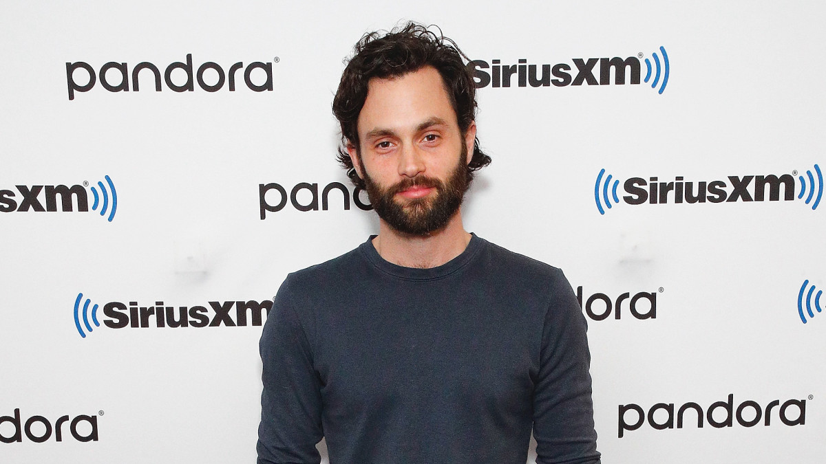 Penn Badgley Successfully Petitioned You Showrunner For Less Sex