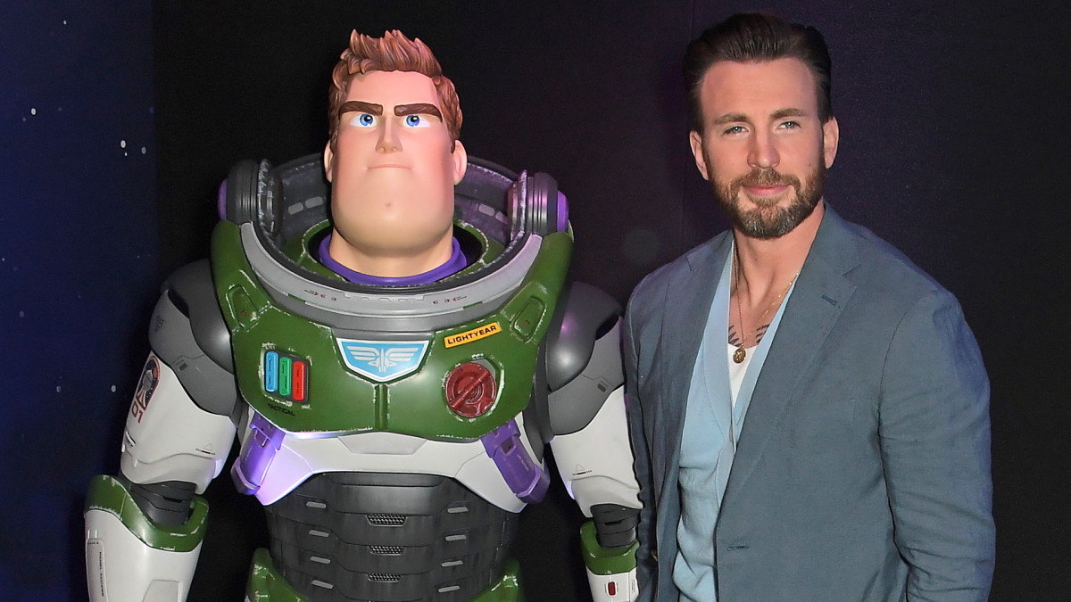 Chris Evans Addresses Idiots Criticizing Lightyear Same Sex Kiss Complex