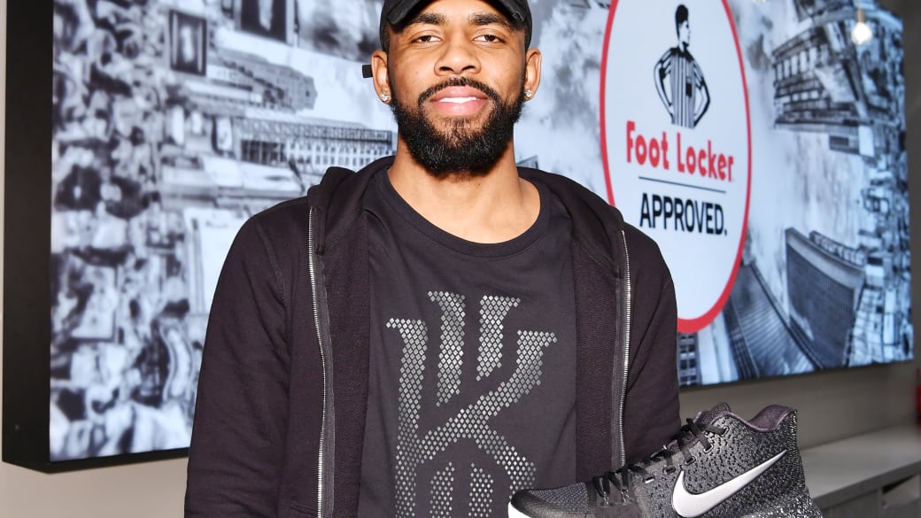 Kyrie irving foot locker clearance