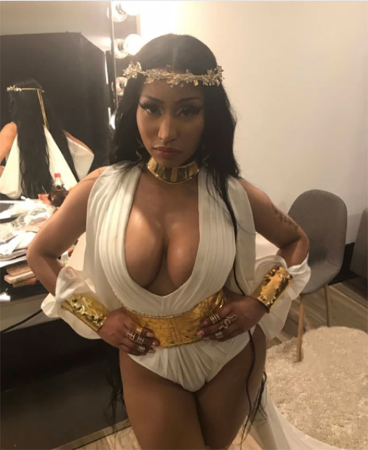 Nicki Minaj Calls Herself Most Awarded Female Rapper In History Complex 