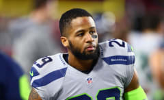 Seahawks Player Earl Thomas Went to Buffalo Wild Wings in ...