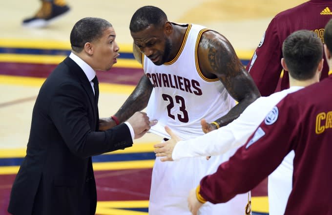 “Tyronn Lue LeBron James”的圖片搜索結果