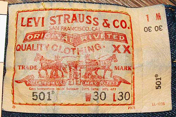 levi's leather label