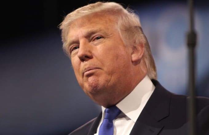 Trump's 'Tiny Hands' Are at the Center of Latest Amazing Photoshop War