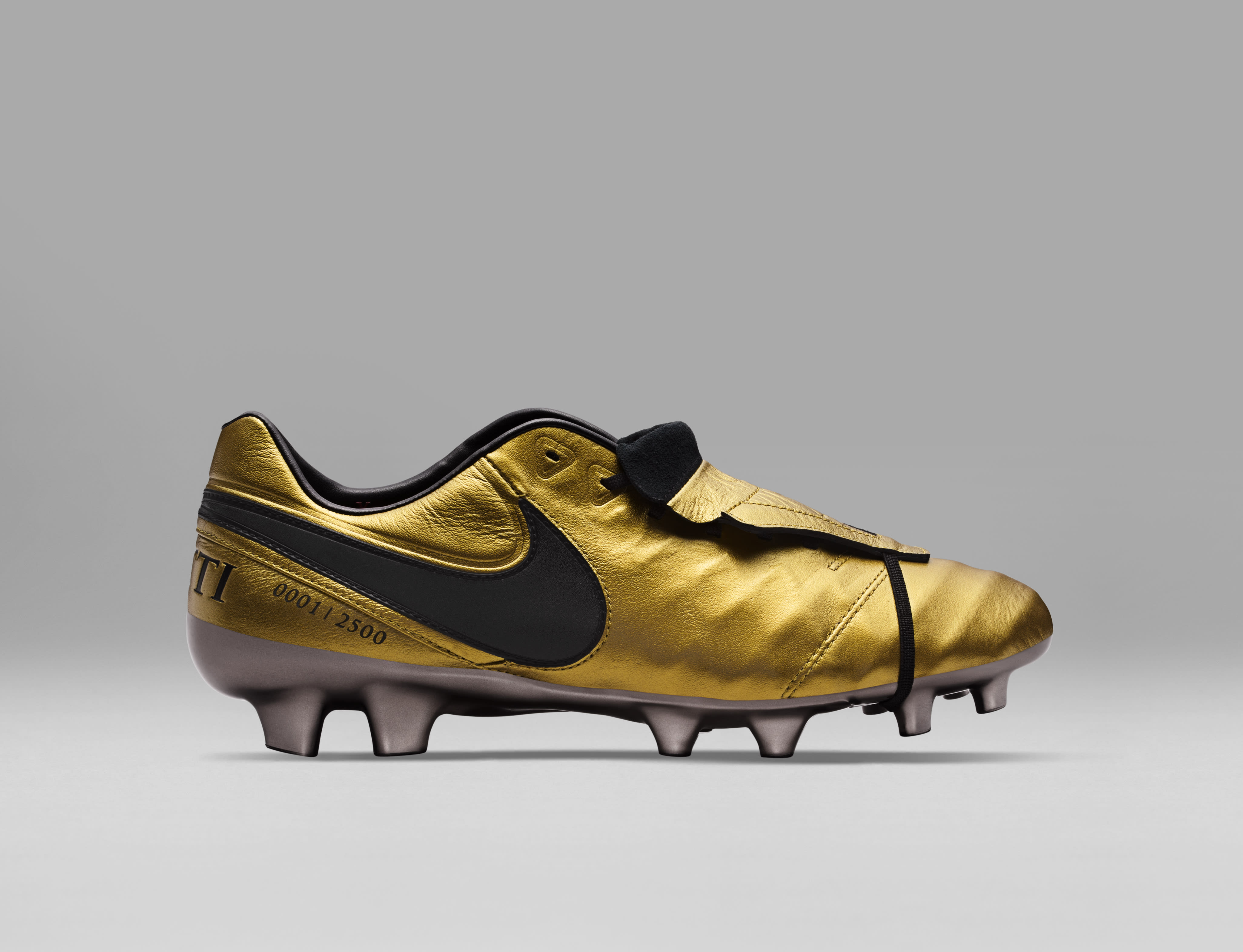 nike tiempo totti