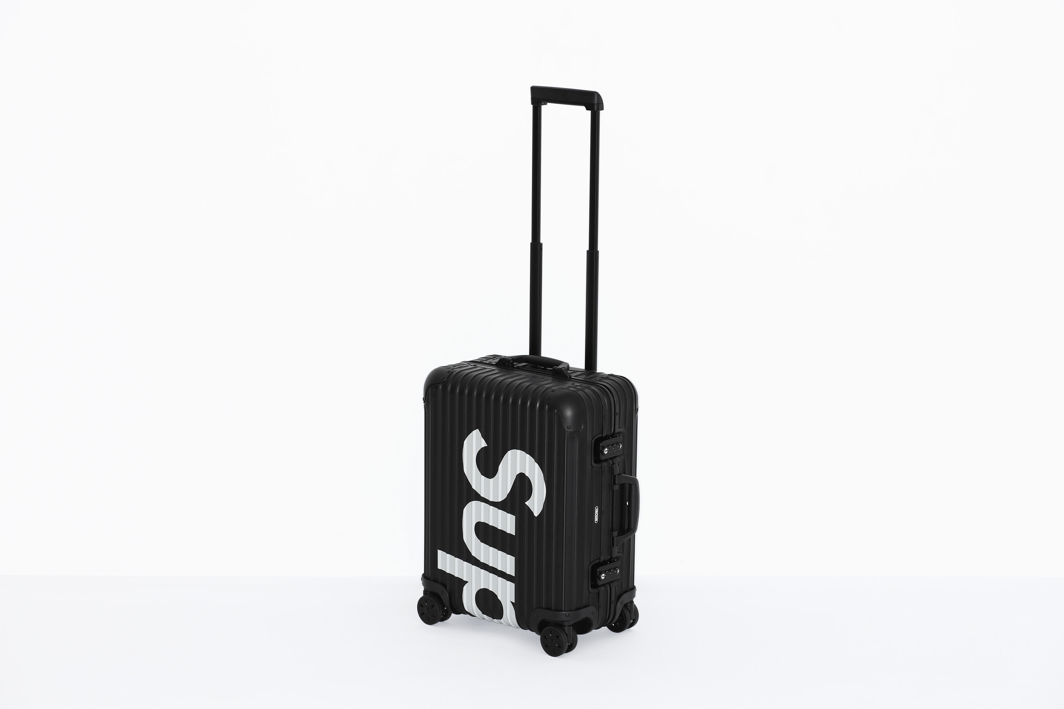 supreme rimowa carry on