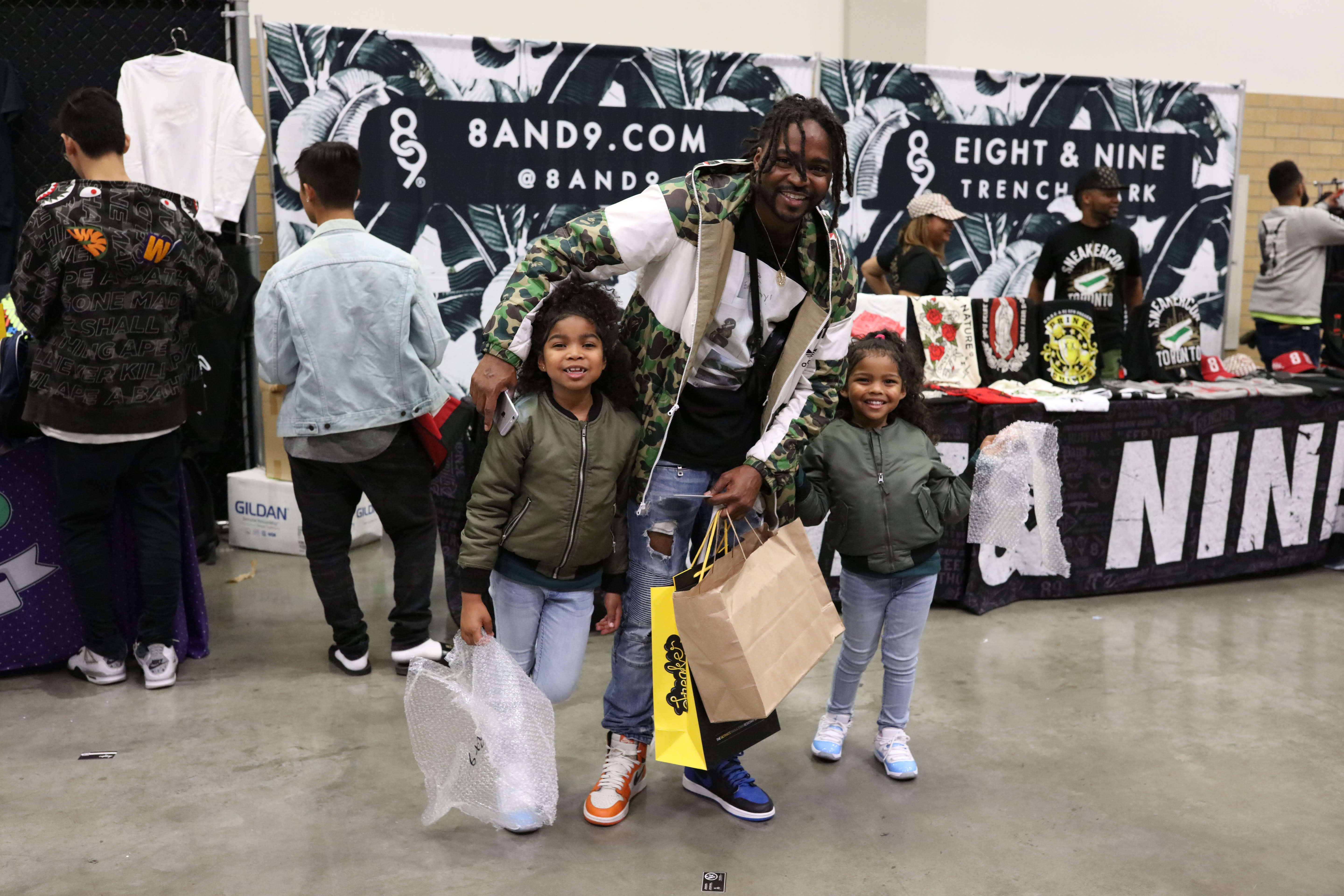 toronto sneaker con