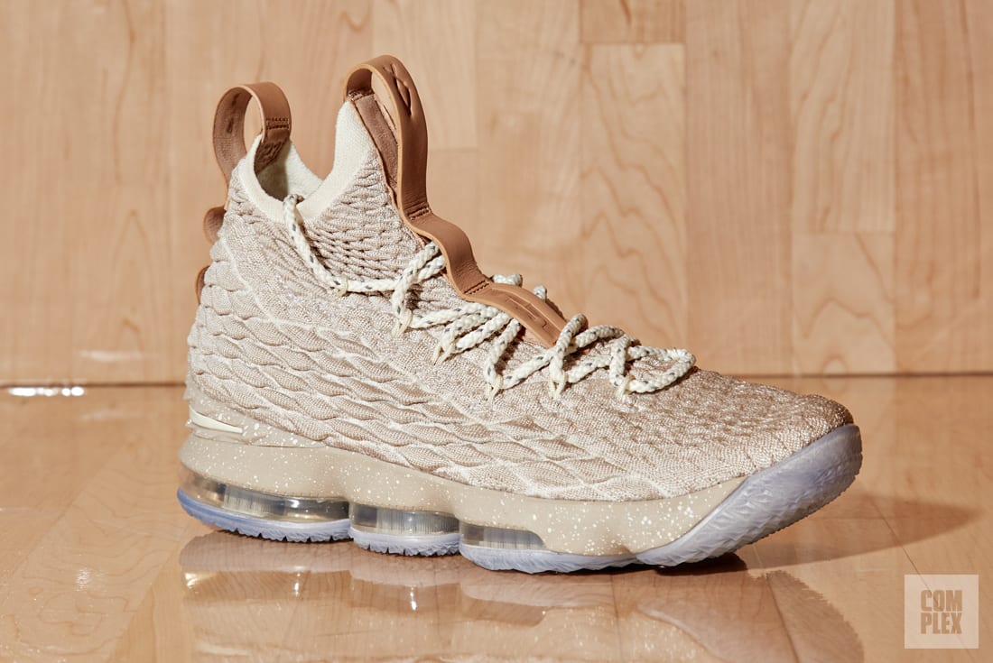 lebron 15 ghost mens