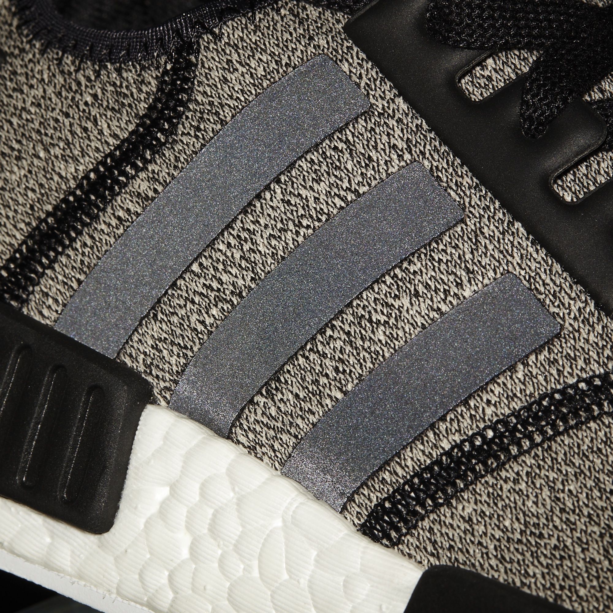 nmd black and white stripes