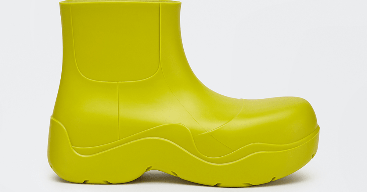 bottega veneta puddle boots パドルブーツ　41 Why the Bottega Veneta Puddle Boot is not going anywhere - Vogue