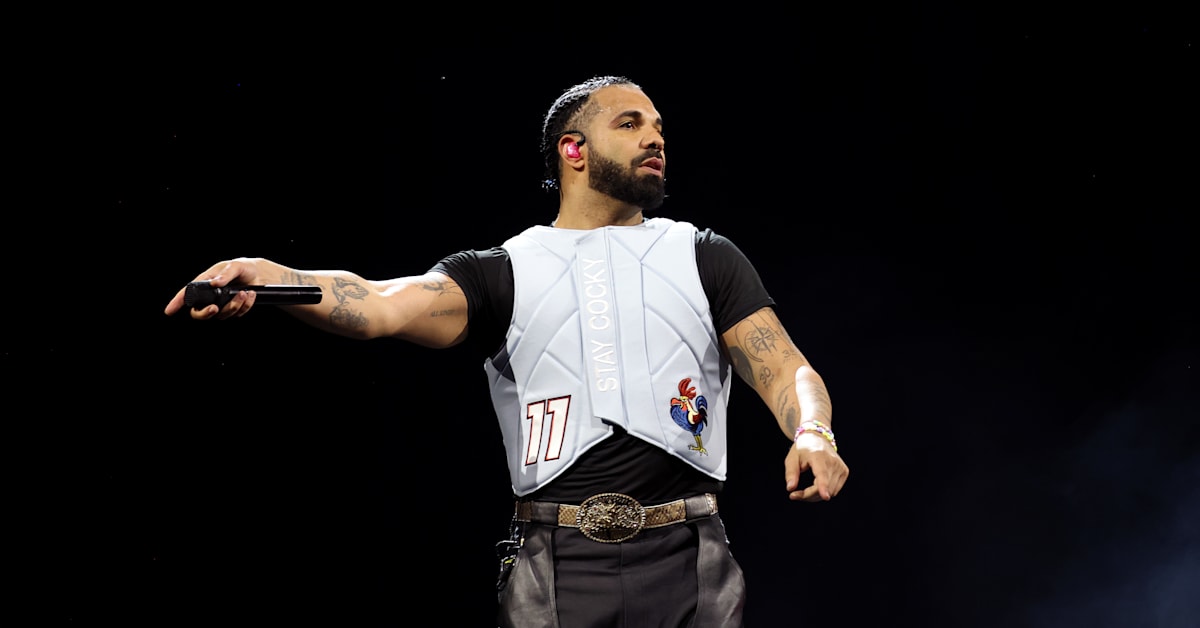 Drake Rents Out Toronto's Casa Loma Castle for Private Sushi Date With Pinkchyu