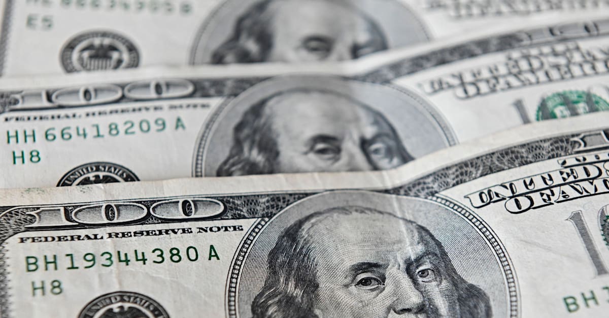 Bank Robbery Suspect Identified by Demand Note Written on Pay Stub