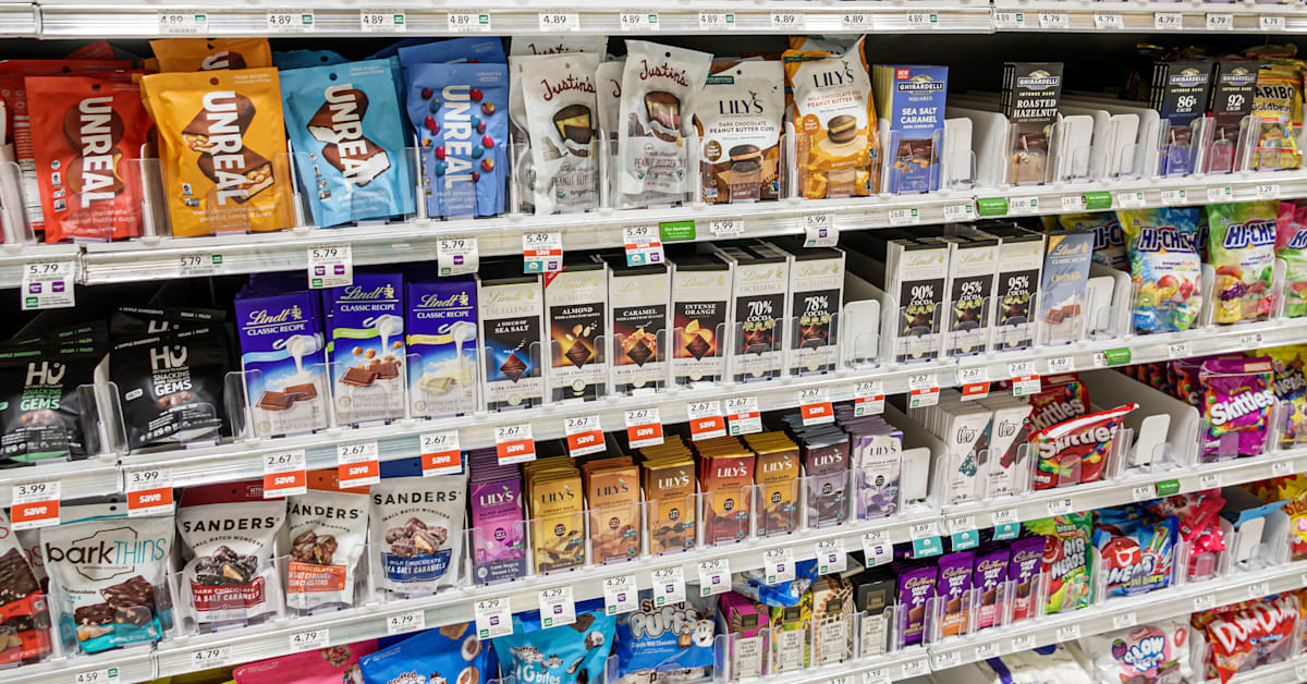 Woman Stuck with 133,000 Expiring Candy Bars is Desperate to Give Them Away
