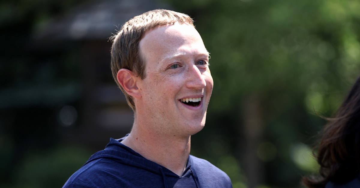 Joe Rogan Reacts to Mark Zuckerberg's MMA Video