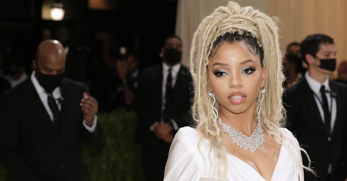 Chlöe Addresses Rumors That She's Dating Future