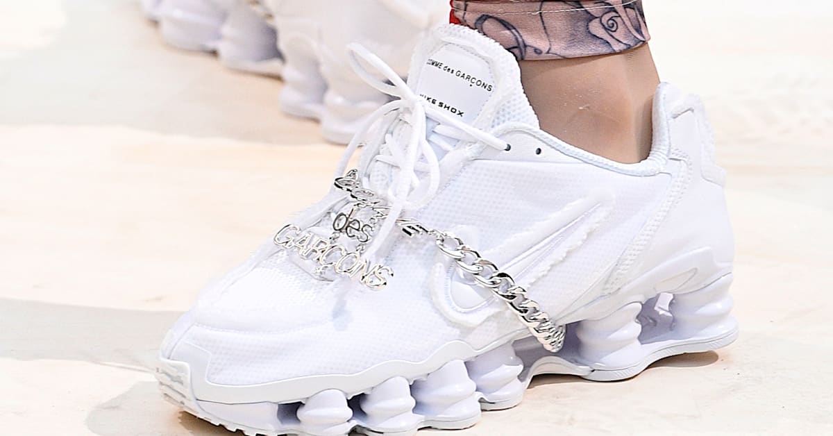 comme-des-garcons-nike-shox- 