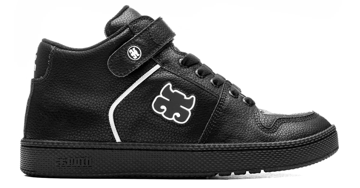IPath Sneakers Are Back, But Does It Matter?