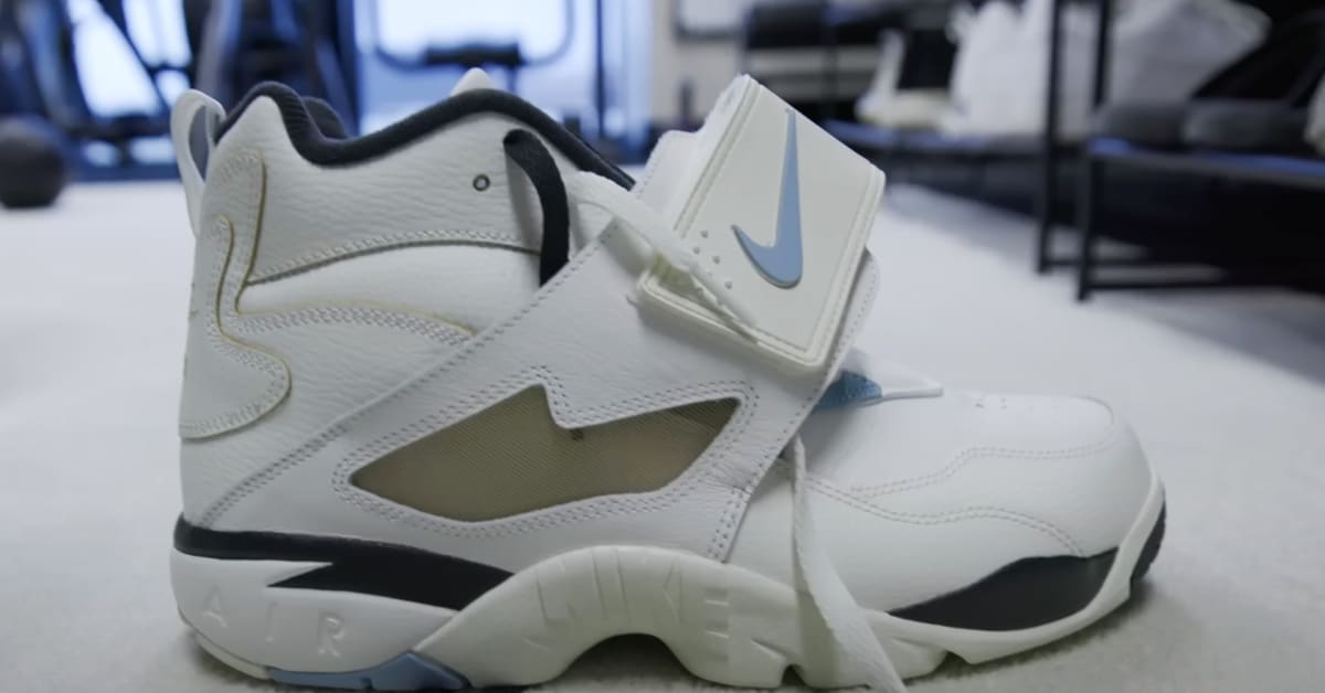 Deion sanders turf shoes sale