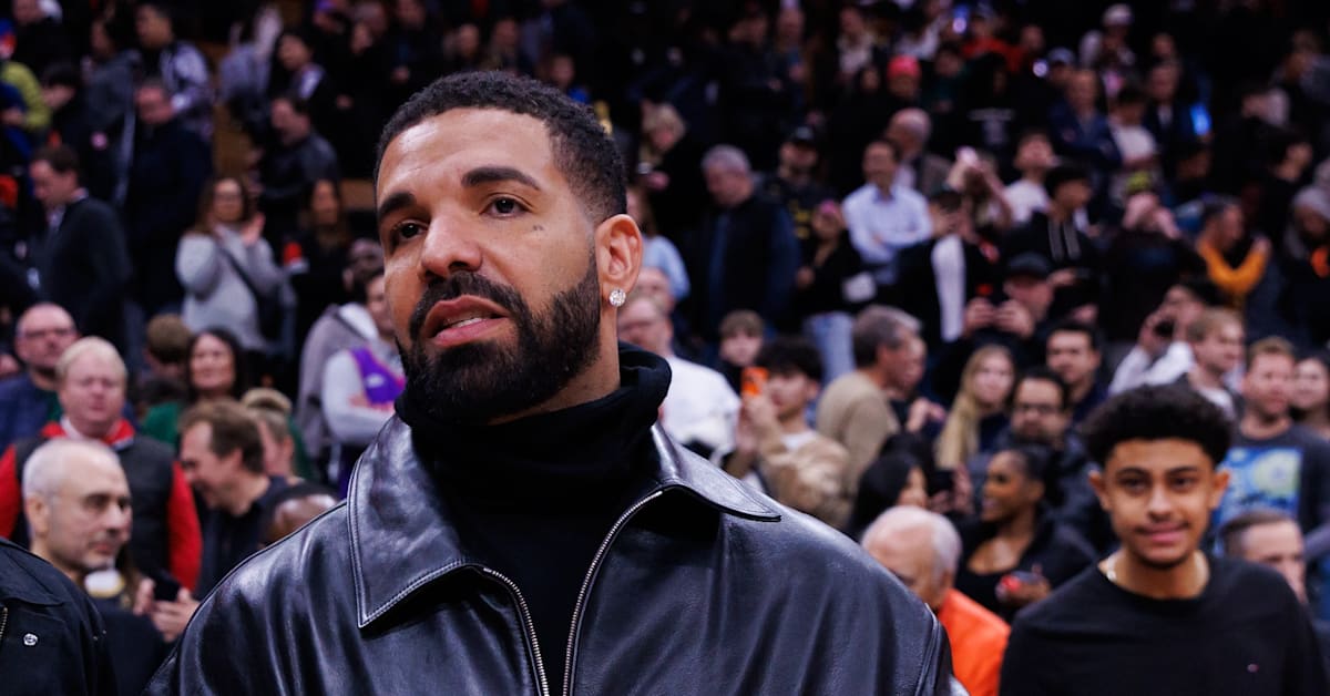 Drake Praises GOAT ‘Beat Switch’ on Gracie Abrams Song
