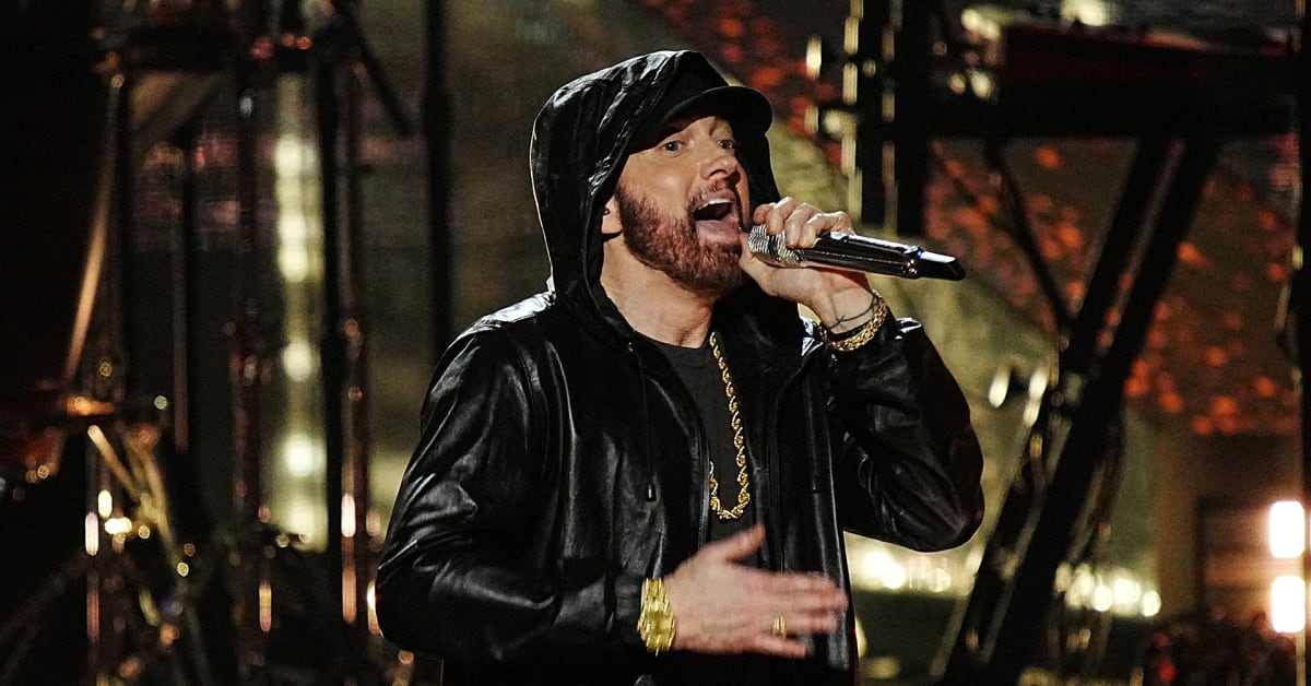 Eminem Reportedly Joins Bid for WNBA Detroit Expansion Te... #Eminem