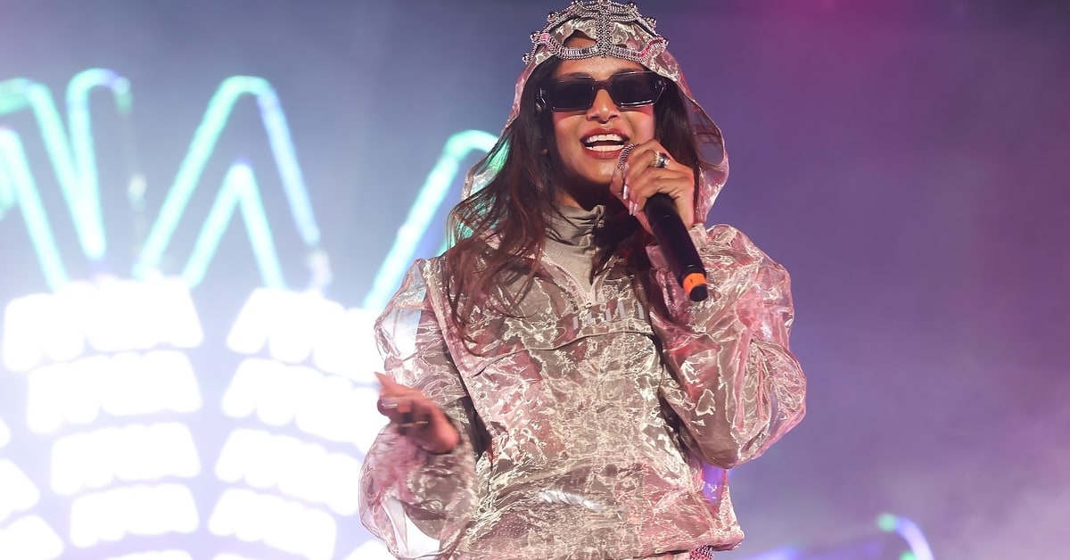 M.I.A. Selling Tin-Foil Hats, 5G-Blocking Clothing
