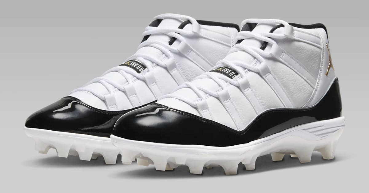 Jordan concord 11 football cleats hotsell