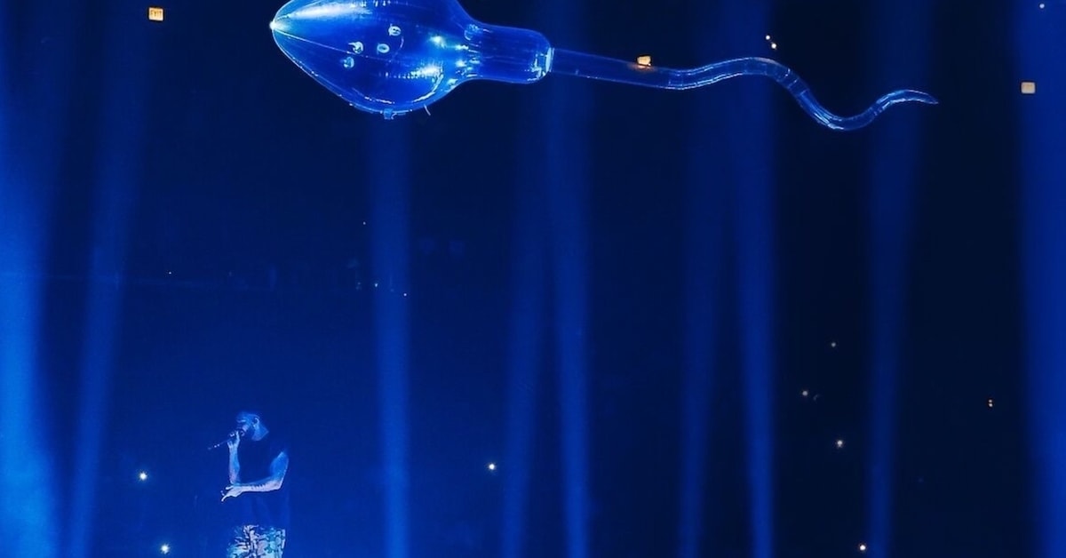 Drake Incorporates Sperm Visuals in Chicago Tour Opener