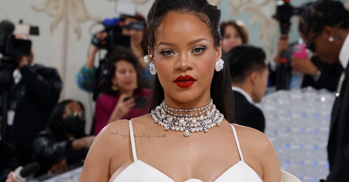 Rihanna Steps Down as Savage X Fenty CEO, Appoints Hillary Super: ‘She ...