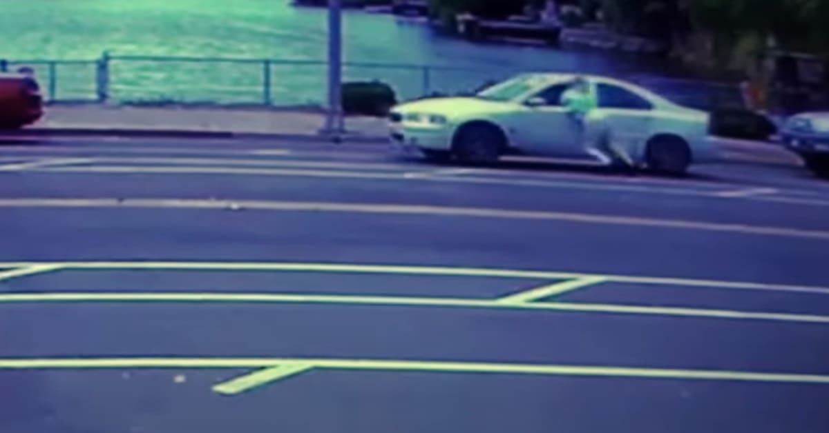 Robbery Victim Dragged by Car While Trying to Get Stolen Gucci Glasses Back