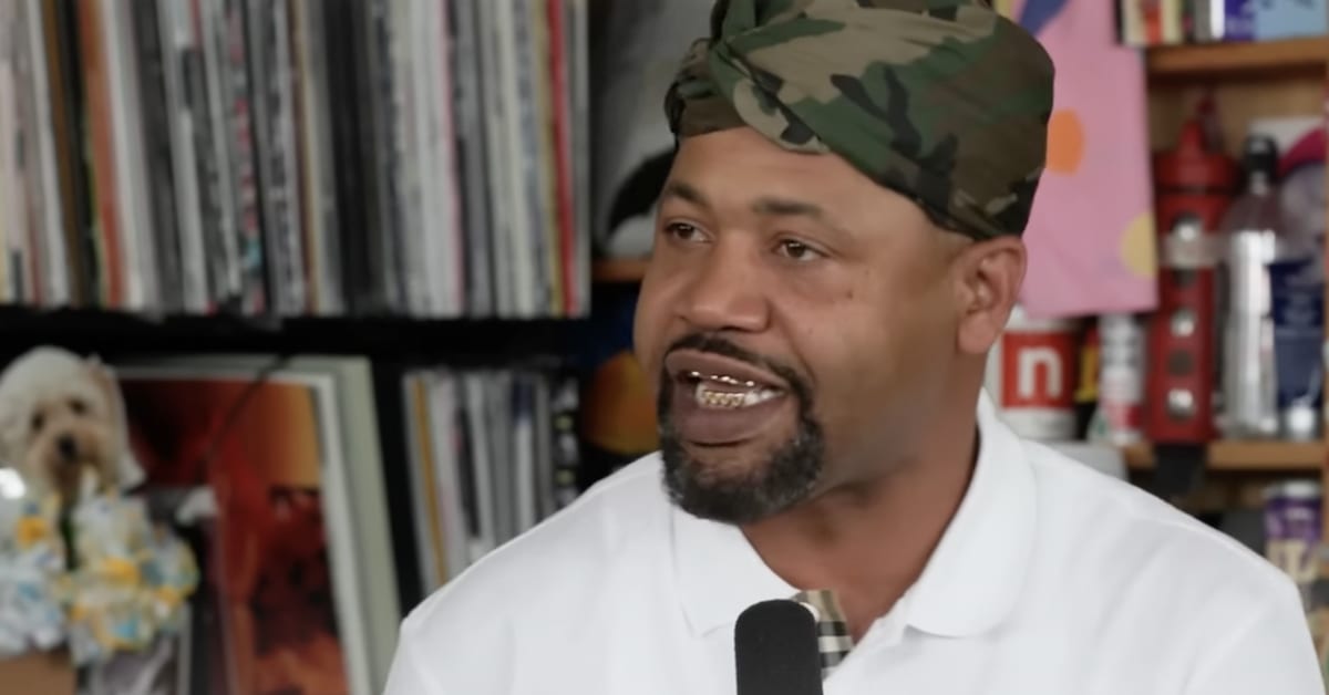 Juvenile Performs 