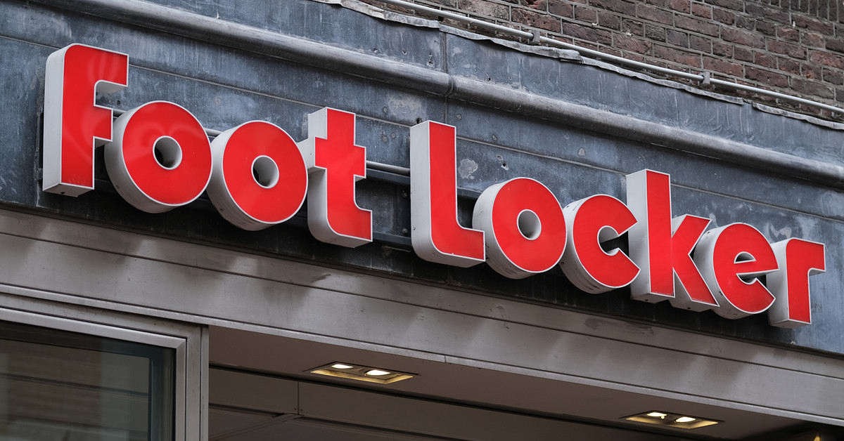 Foot Locker to Close Nearly 400 Mall Stores by 2026