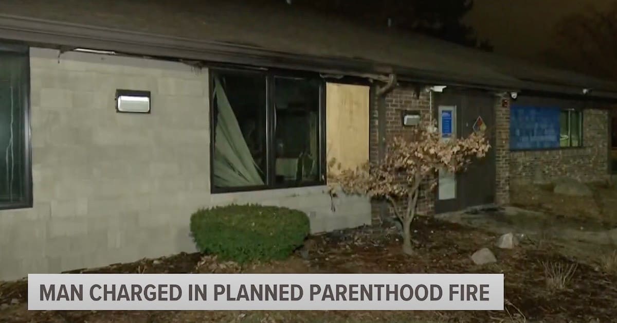 Man Allegedly Set Fire to Planned Parenthood Clinic After Girlfriend's ...