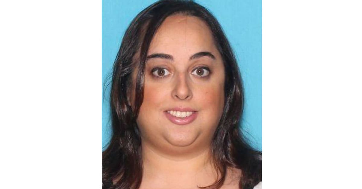 Florida Woman Arrested After Allegedly Scamming Holocaust Survivor Out ...