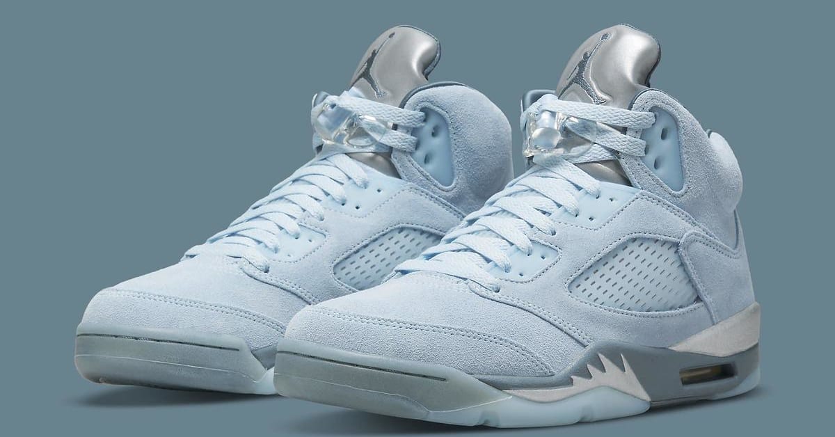 Jordan retro 5 blue and white deals