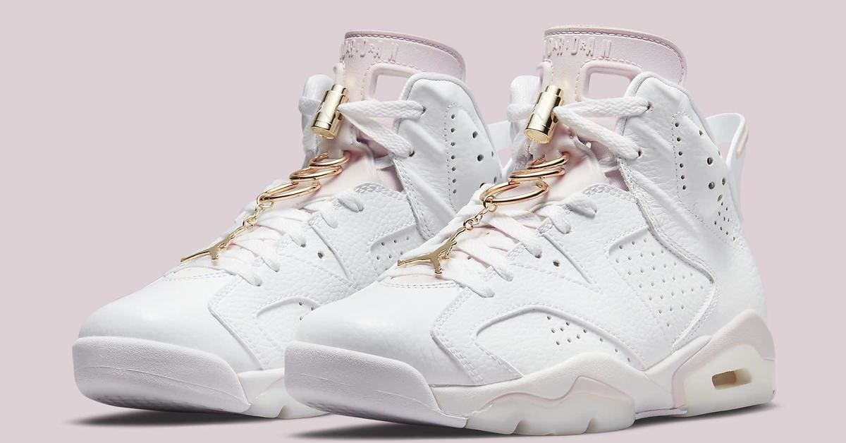 靴 Nike Women's Air Jordan 6 \"Gold Hoops\" Women's Air Jordan 6 'Gold Hoops' Release Date. Nike SNKRS