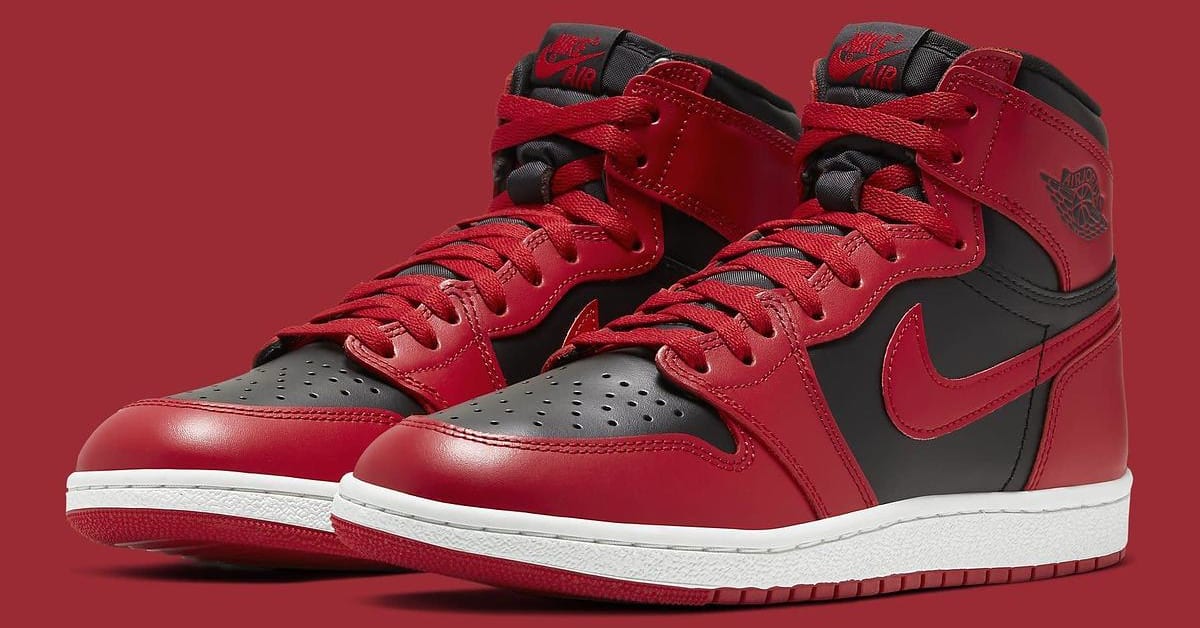 公式正規品!★AIR JORDAN 1 HI '85 VARSITY RED Buy Air Jordan 1 Retro High '85 OG 'Varsity Red' - BQ4422