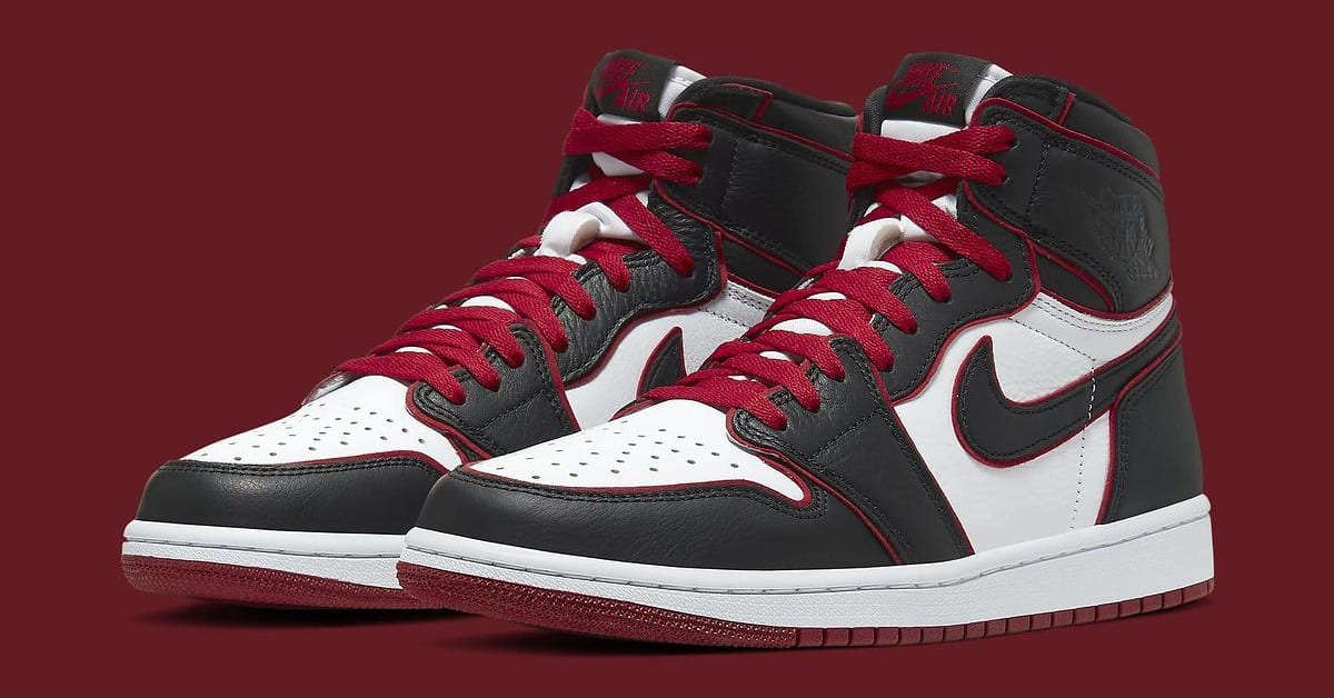 Nike Air Jordan 1 Retro Bloodline Sz 7 OG I 555088–062 Black White Red￼ A250622 555088-062 Nike Air Jordan 1 Retro High OG Blood Line Black  main image 2