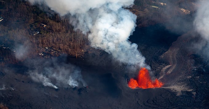 Man Falls Into Hawaiian Volcano After Hopping Safety Railing