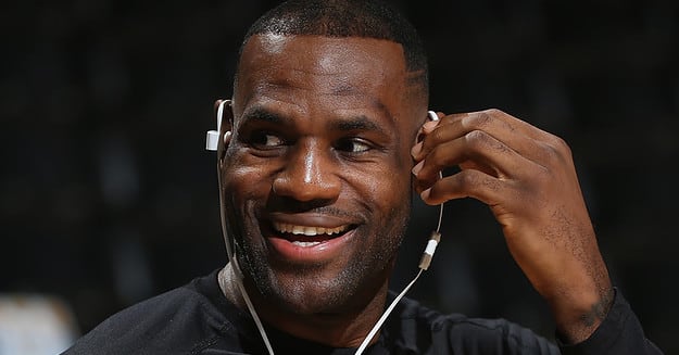A&r lebron online