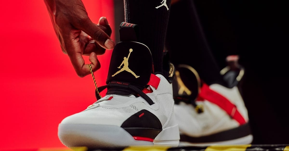 Jordan 33 self lacing best sale