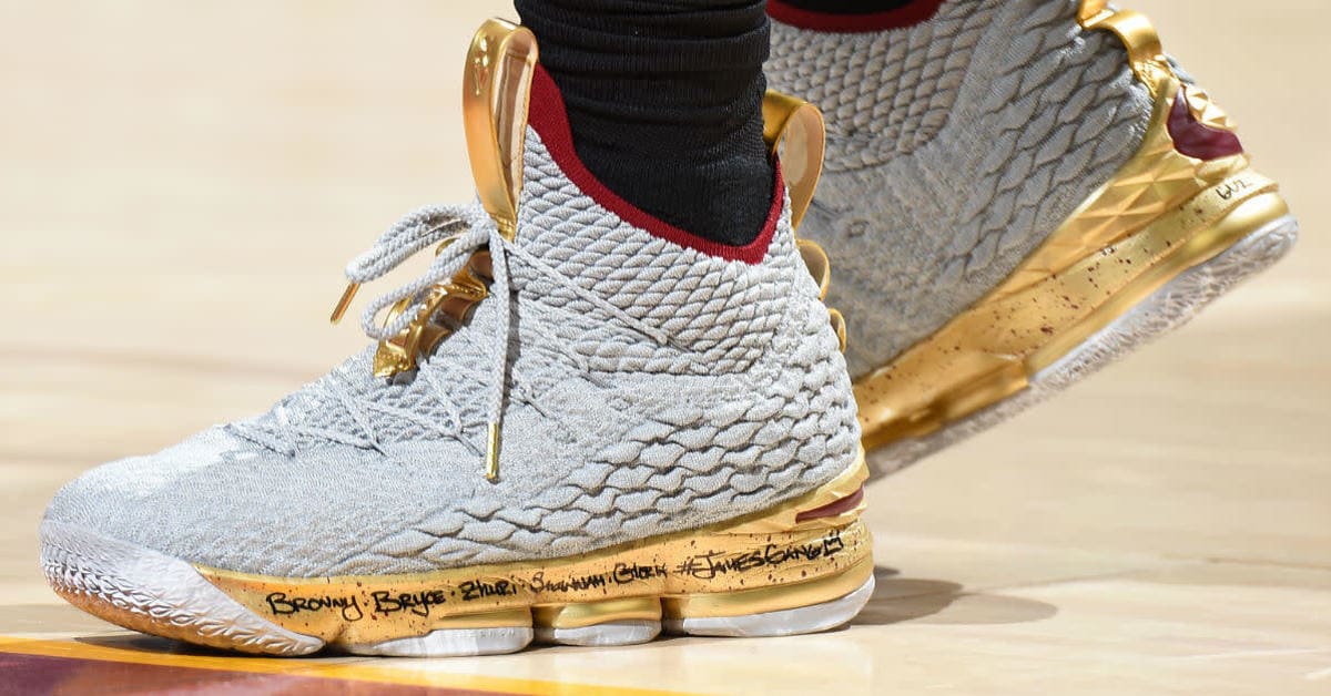 Lakers lebron 15 shoes clearance